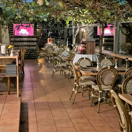 Bella Vista - Winzerhof Golk Gasthof