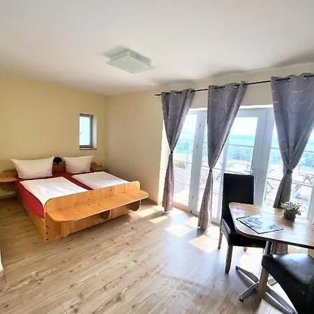 Bella Vista - Winzerhof Golk 3* Meißen