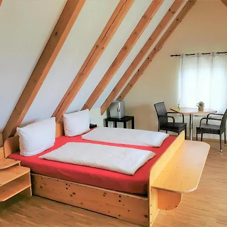 Bella Vista - Winzerhof Golk بيت ضيافة 3*